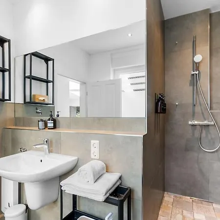 Jooyful Townhouse