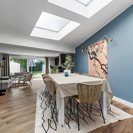 Jooyful Townhouse Сasa de vacaciones Kevelaer