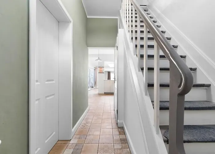 בית נופש Jooyful Townhouse *